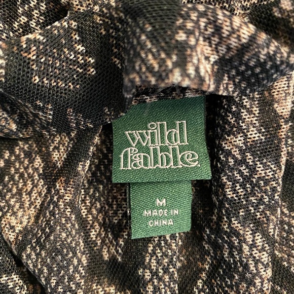 See-through Crop Shirt Size Medium - Picture 4 of 6